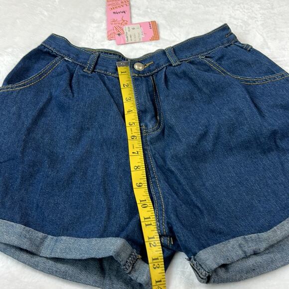 Plaid and Plain cuffed denim jean shorts, NWT size 6 - Picture 5 of 9